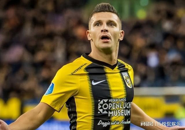 持着强烈的 持着强烈的